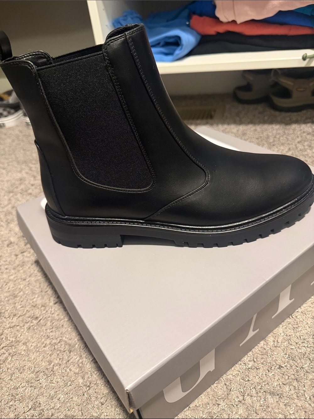 GAP Black Chelsea Ankle Boots